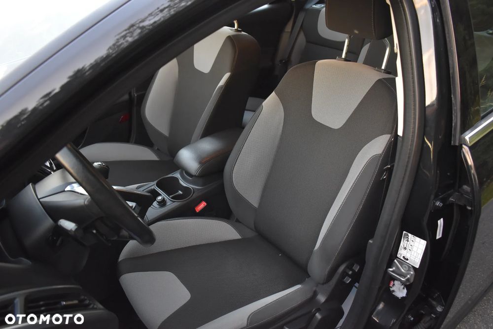Ford Focus 1.0 EcoBoost Titanium - 21