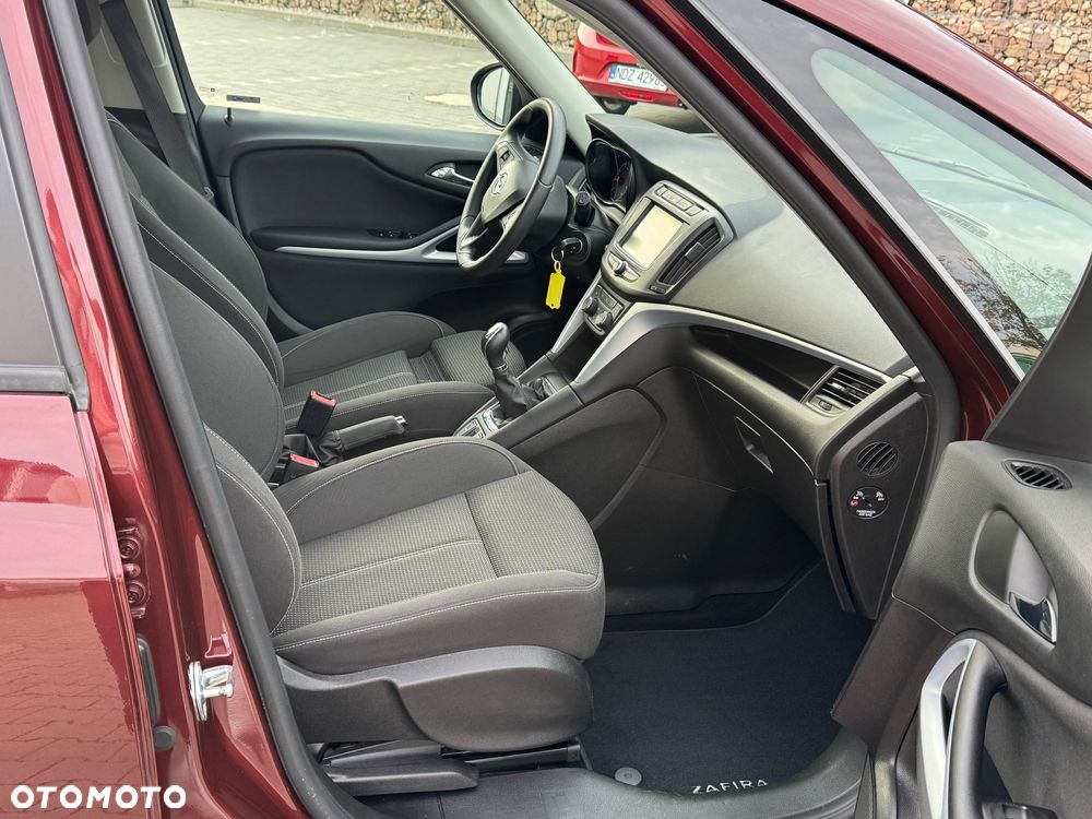 Opel Zafira - 8