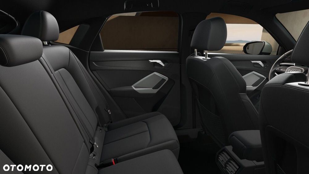 Audi Q3 Sportback - 12