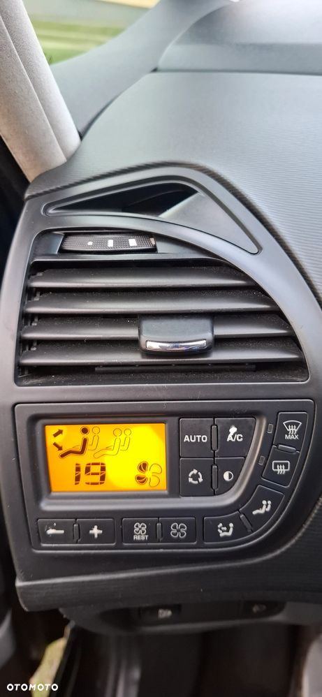 Citroën C4 Picasso 1.6 HDi FAP CoolTech - 7