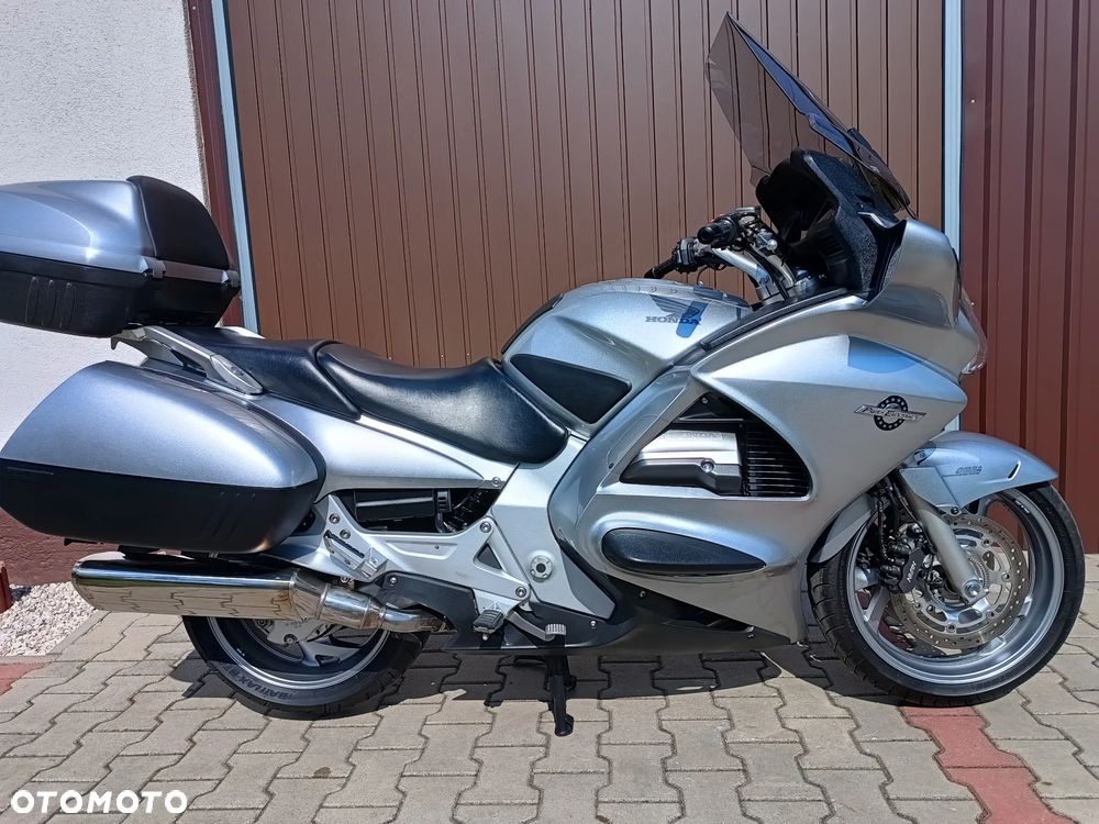 Honda ST - 5