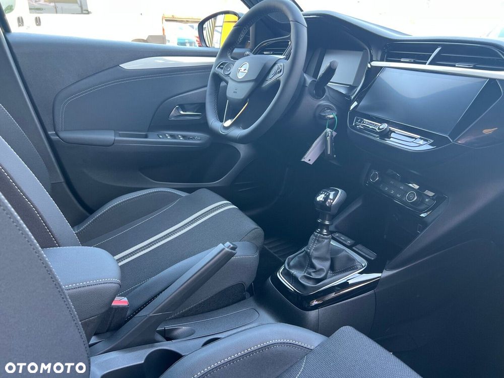 Opel Corsa 1.2 T GS S&S - 11