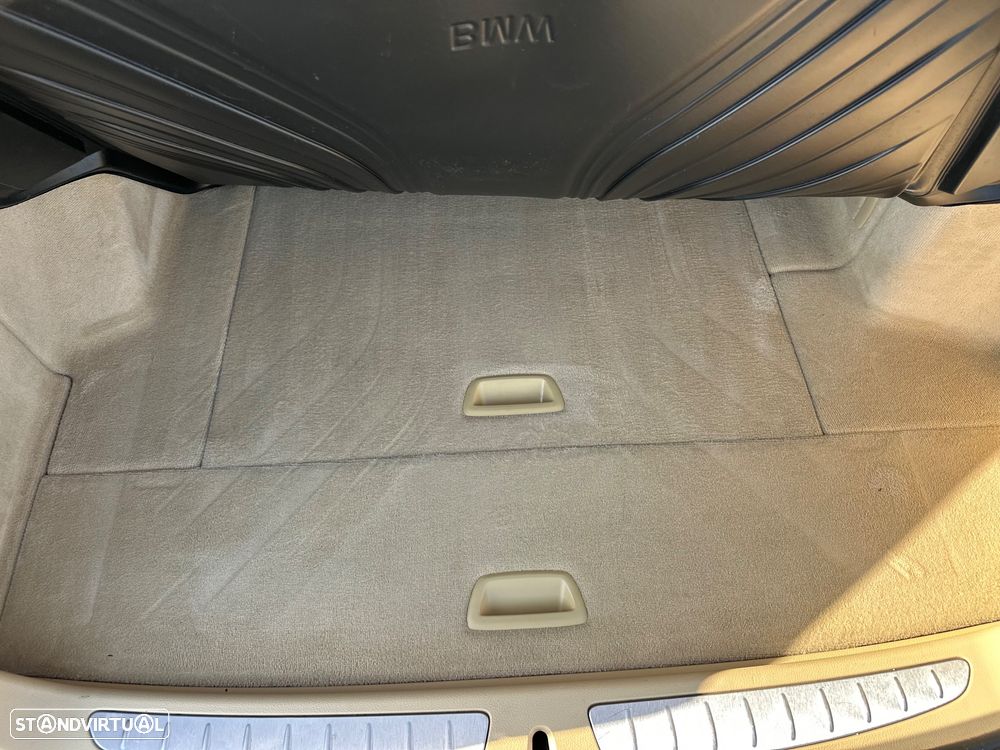 BMW 320 d Auto Line Luxury - 40