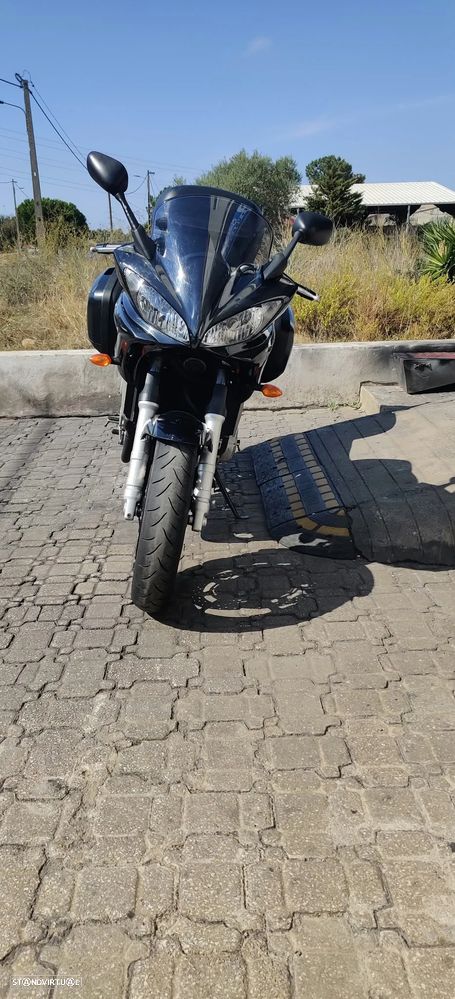 Yamaha Fazer 600 - 6