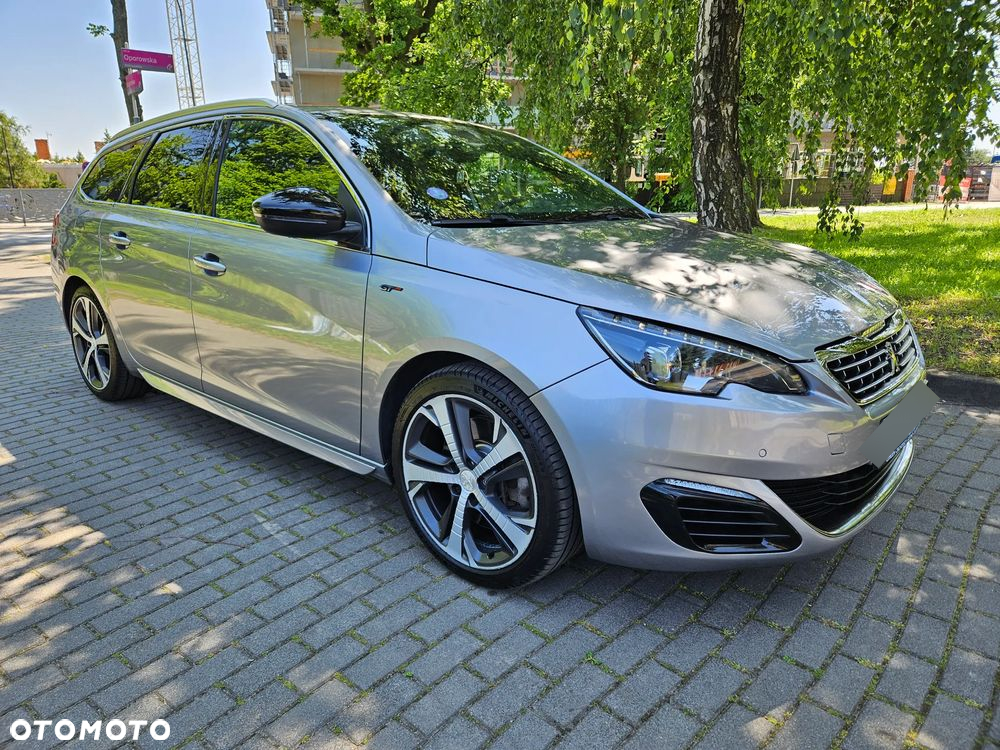 Peugeot 308 1.6 e-THP GT S&S - 16