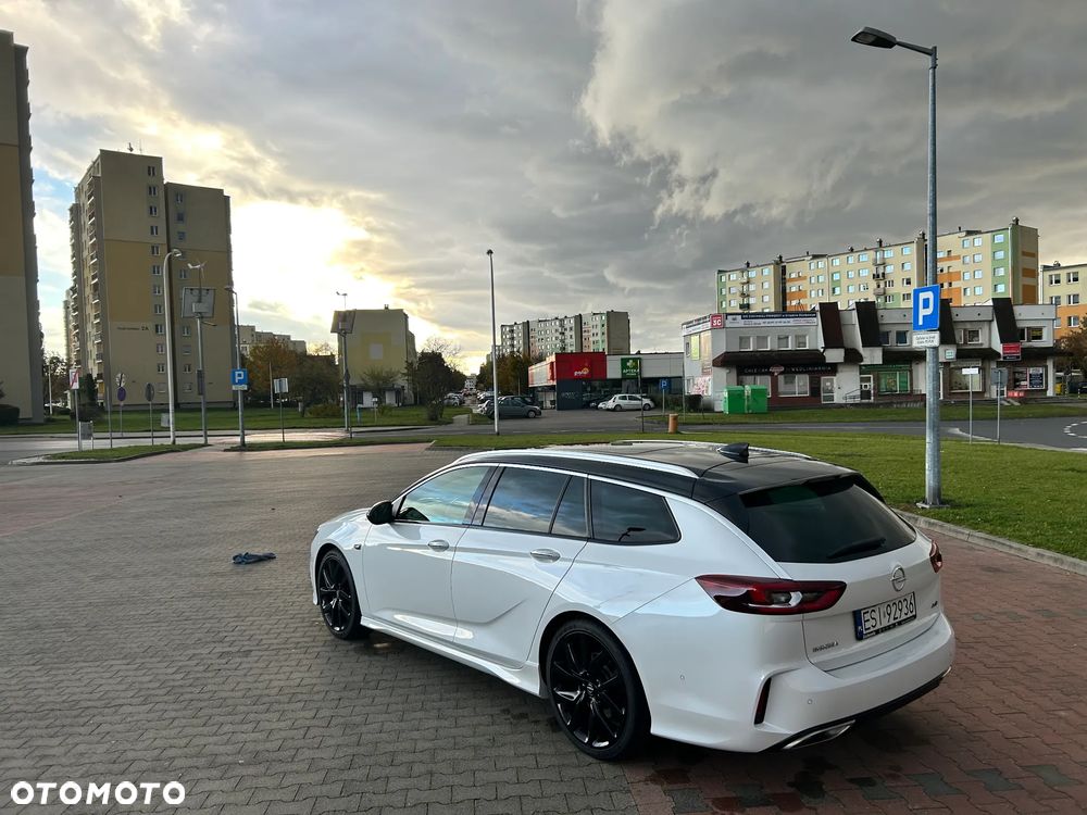 Opel Insignia 2.0 CDTI 4x4 GSi S&S - 22