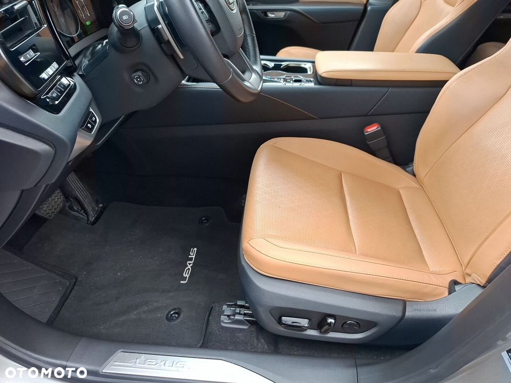 Lexus RX - 11