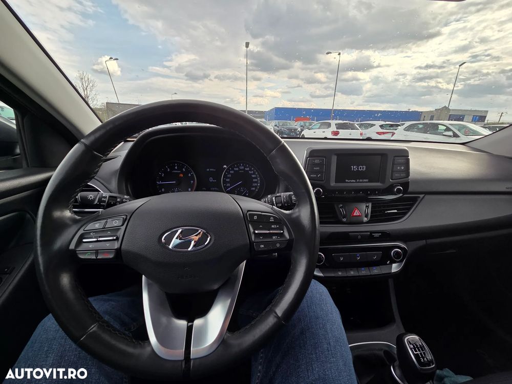 Hyundai i30 1.4 100CP 5DR M/T Classic+ - 13