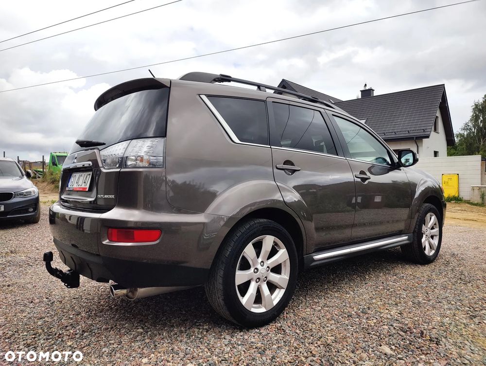 Mitsubishi Outlander 2.0 Intense + NAVI 2WD EU5 CVT - 9