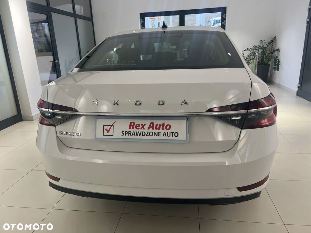 Skoda Superb 2.0 TDI Ambition - 8
