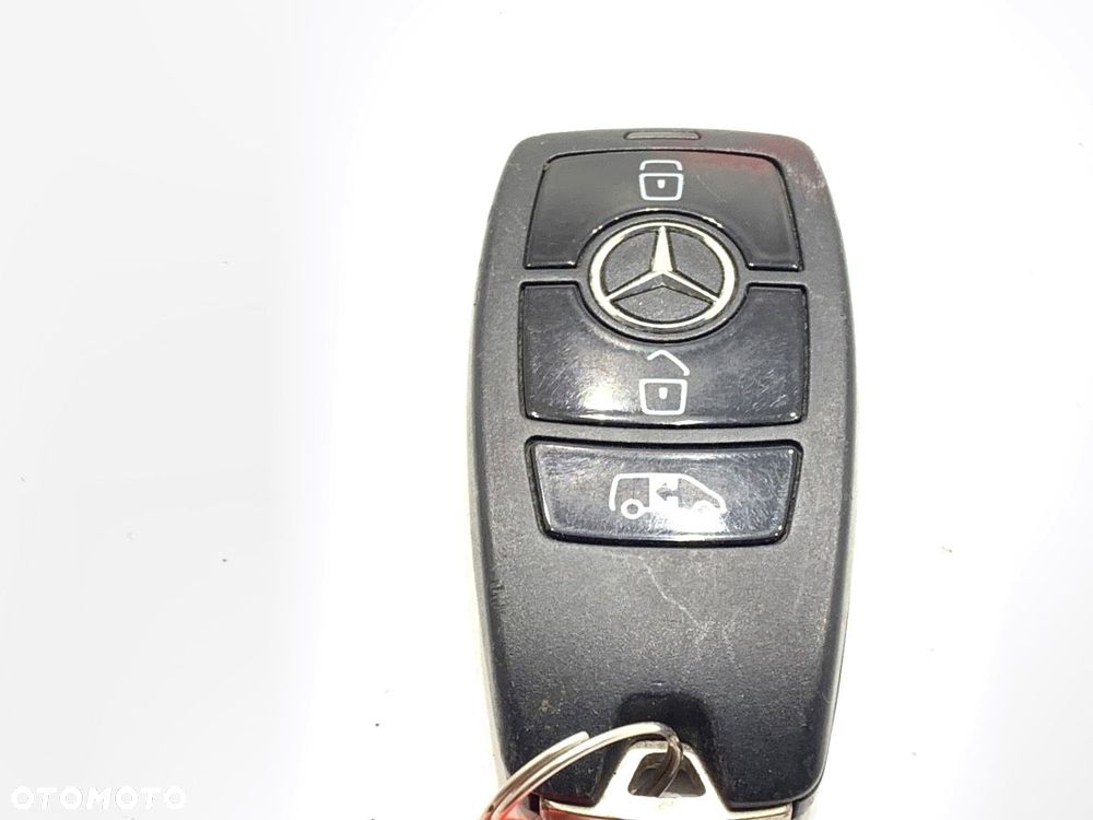 KLUCZYK  MERCEDES-BENZ eSPRINTER Skrzynia (B910) 2020 - 2022 Electric (910.633) 85 kW [116 KM] - 1