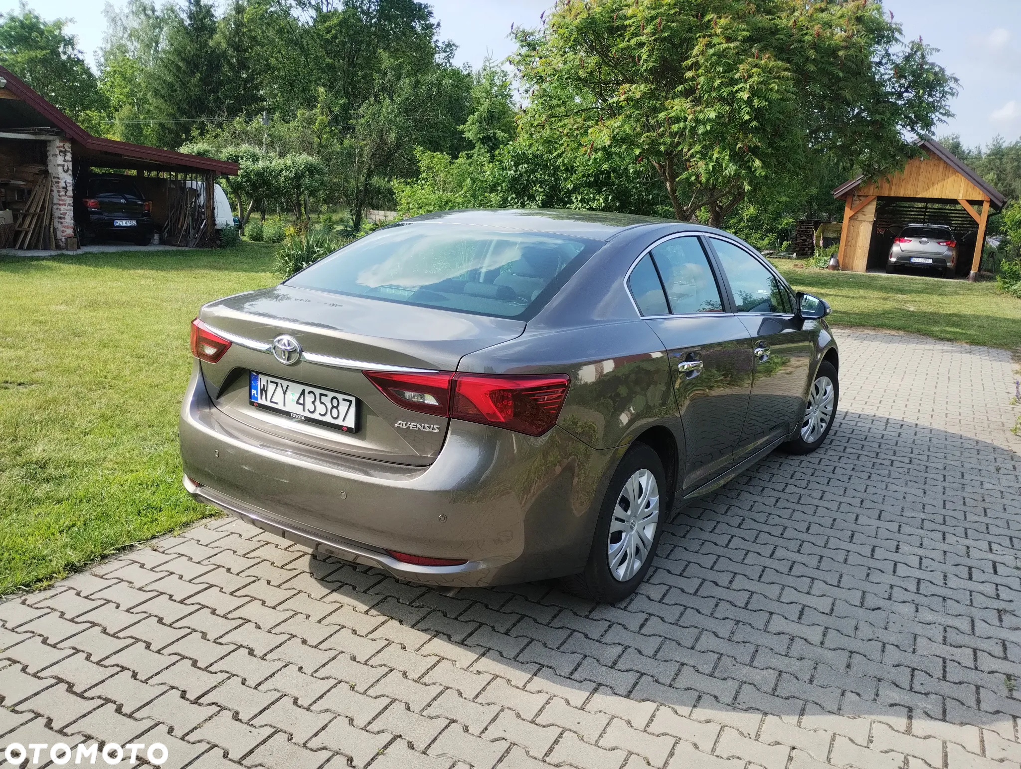 Toyota Avensis - 7