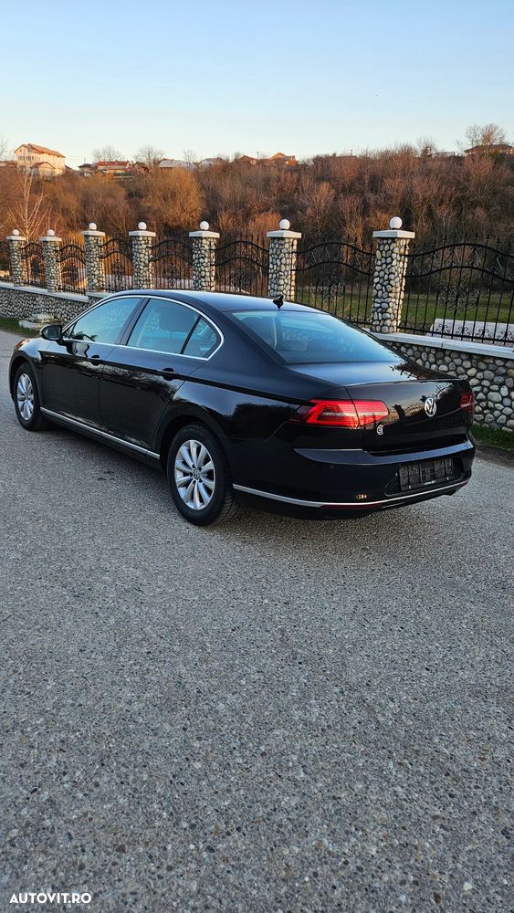 Volkswagen Passat 2.0 TDI DSG (BlueMotion Technology) Highline - 3