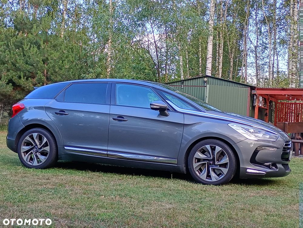 DS Automobiles DS 5 - 12