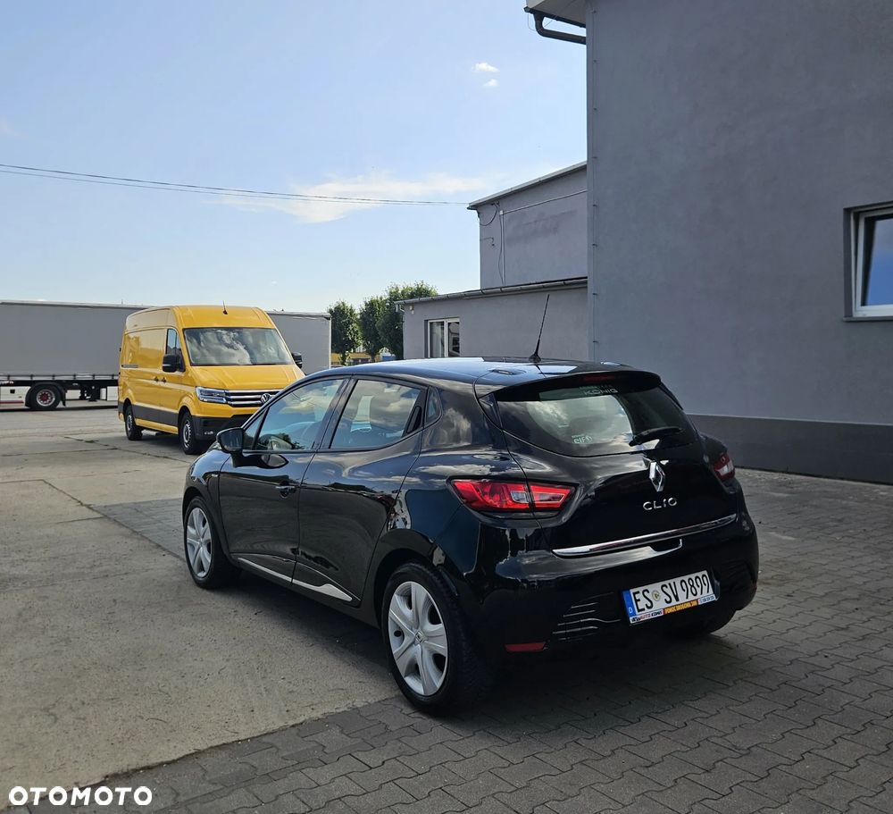 Renault Clio 1.2 16V 75 LIMITED - 4