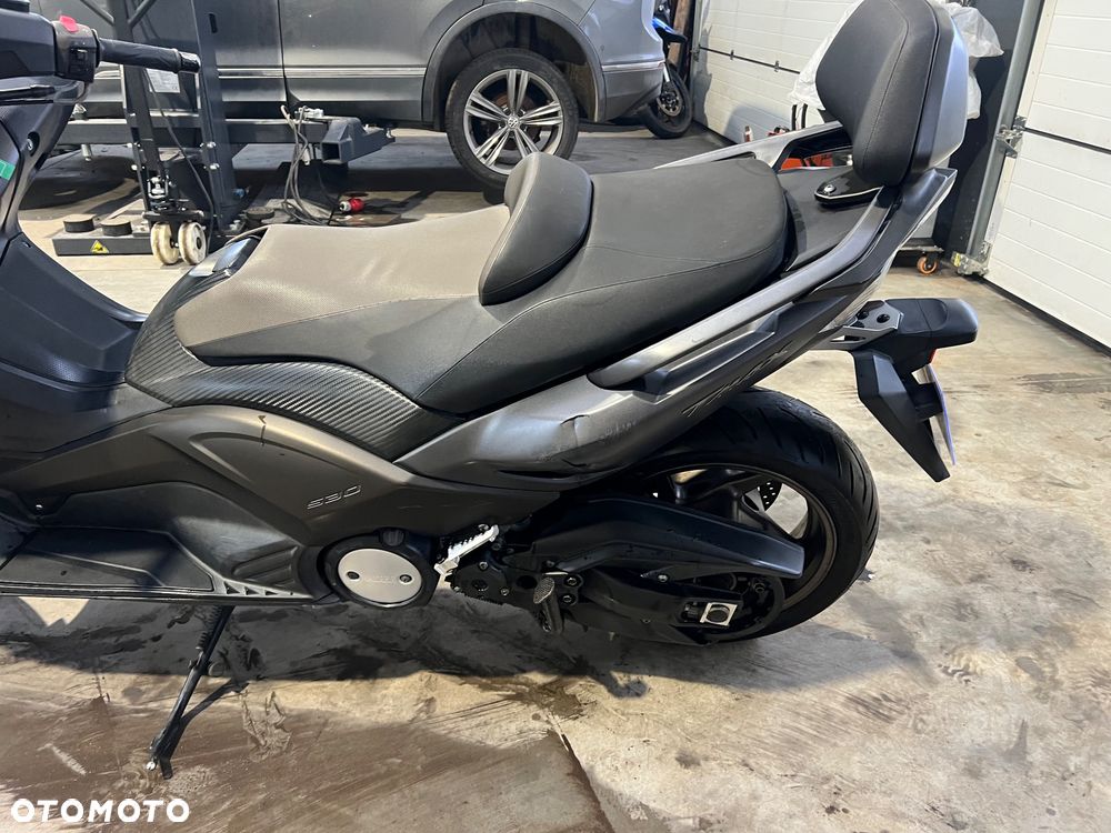Yamaha Tmax - 6