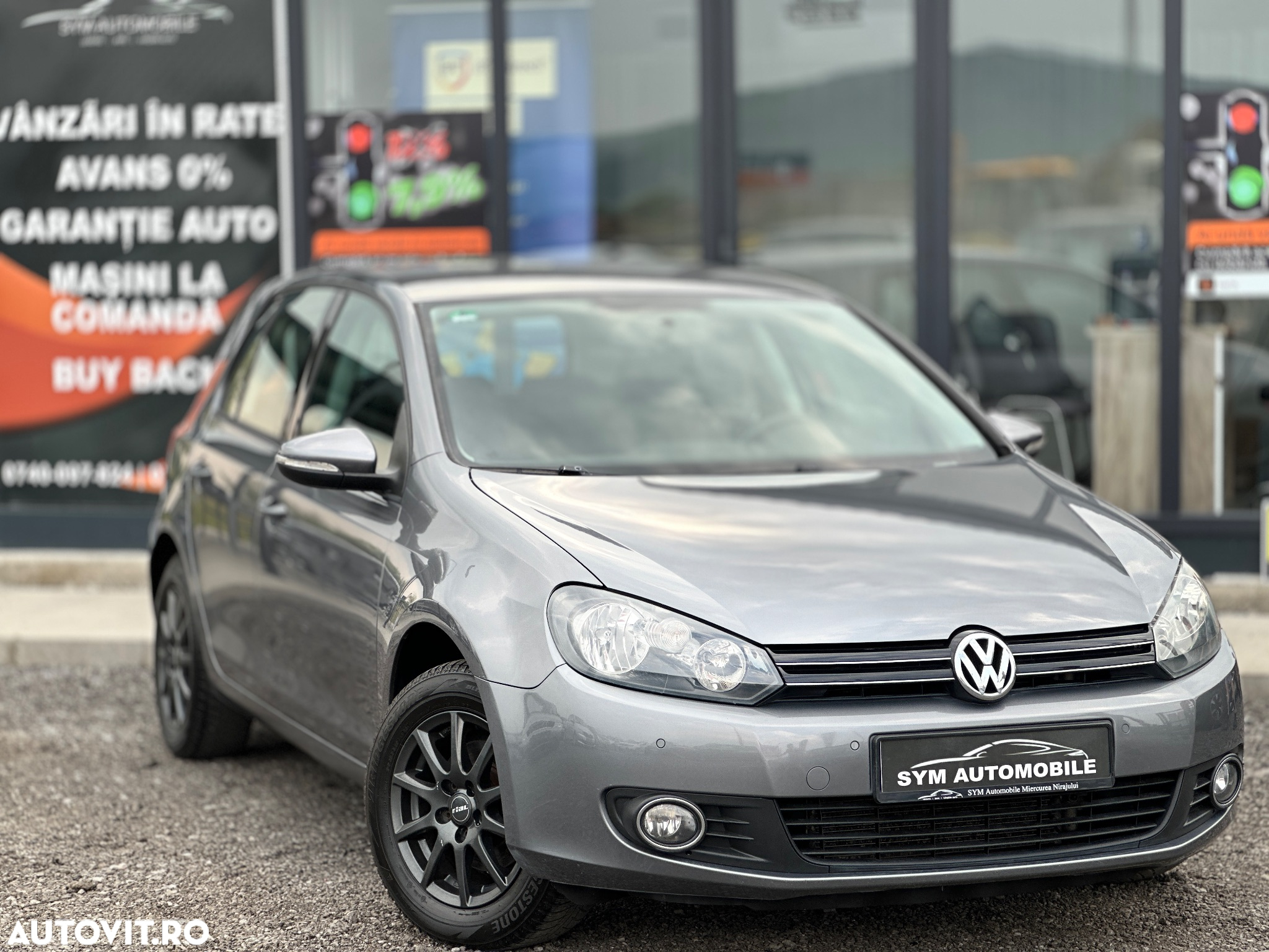 Volkswagen Golf 1.4 FSI Trendline - 2