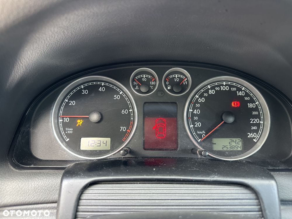 Volkswagen Passat 2.0 Comfortline - 19