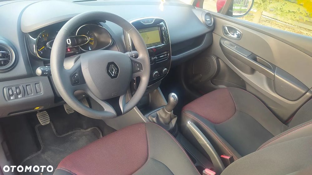 Renault Clio 1.2 16V 75 Dynamique - 10