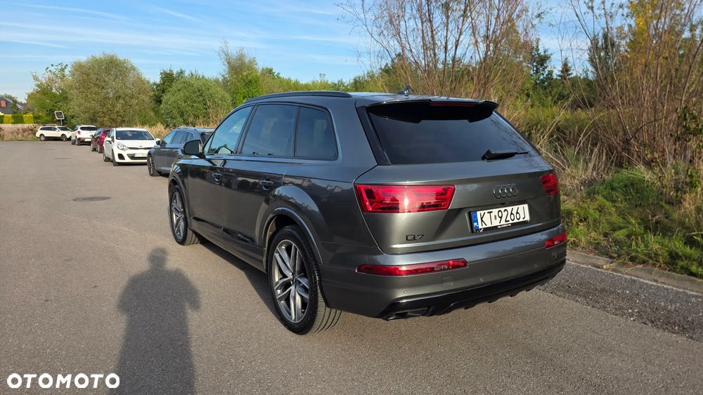 Audi Q7 3.0 TFSI Quattro Tiptronic - 7