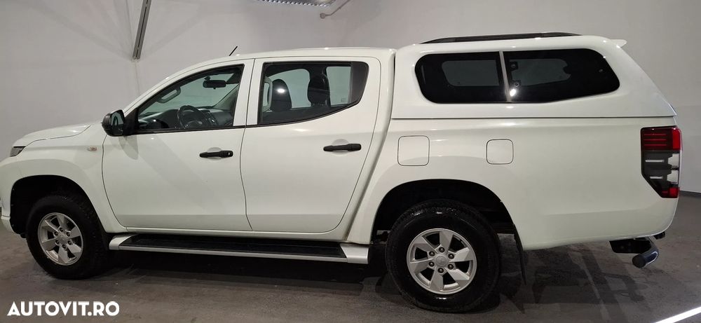Mitsubishi L200 Double Cab 2.2 DI-D M/T Instyle - 9
