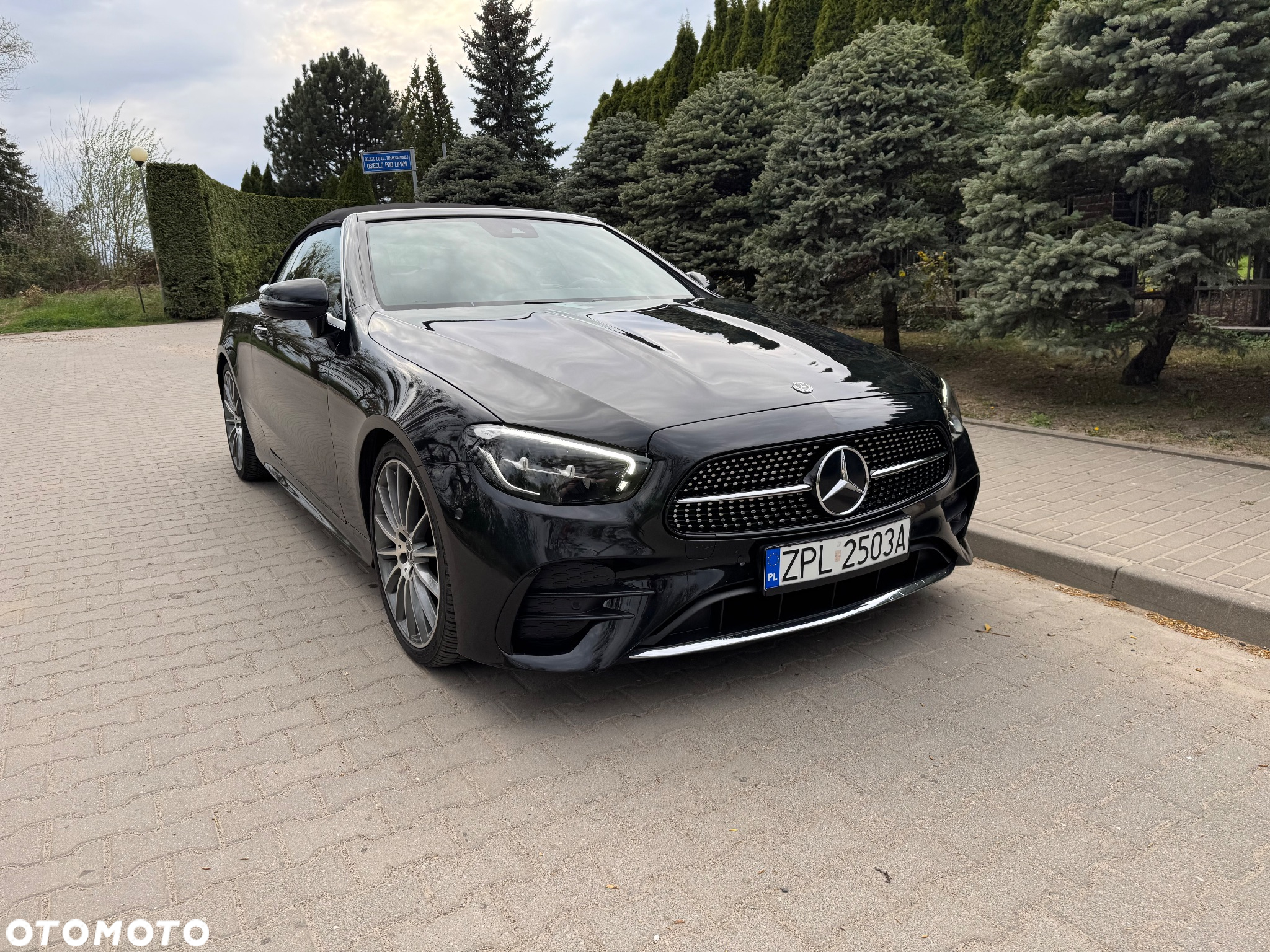 Mercedes-Benz Klasa E 220 d Cabrio 9G-TRONIC AMG Line - 11