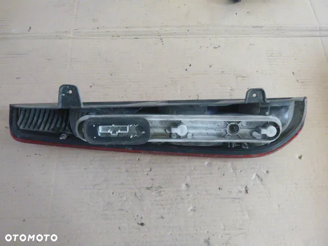 LAMPA LEWY TYŁ PRAWY TYŁ KOMPLET FORD FOCUS MK2 KOMBI 04-07 - 23