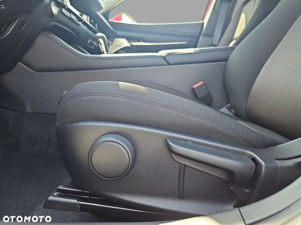 Mazda 3 2.0 mHEV Centre-Line - 11