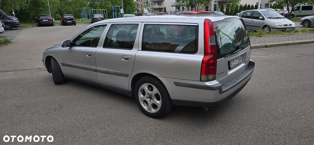 Volvo V70 D5 - 2