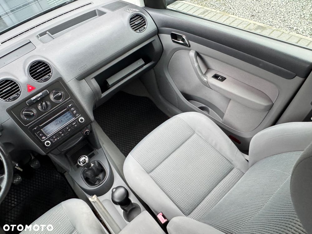 Volkswagen Caddy 1.6 Life (7-Si.) - 26