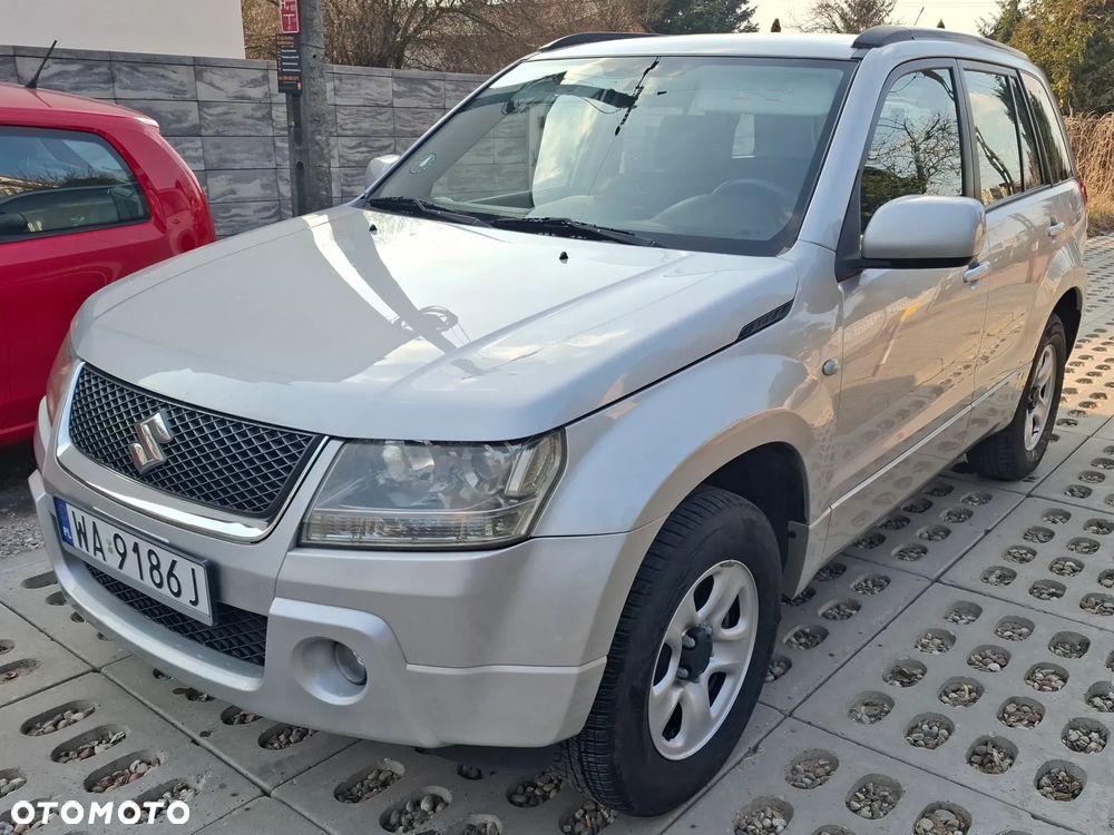 Suzuki Grand Vitara 2.0 - 1