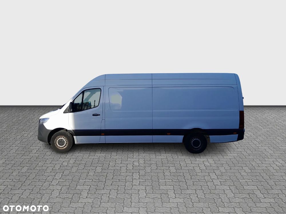 Mercedes-Benz Sprinter - 2