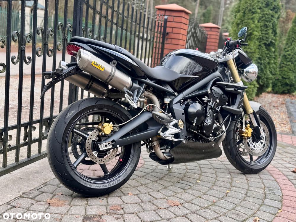 Triumph Street Triple - 4