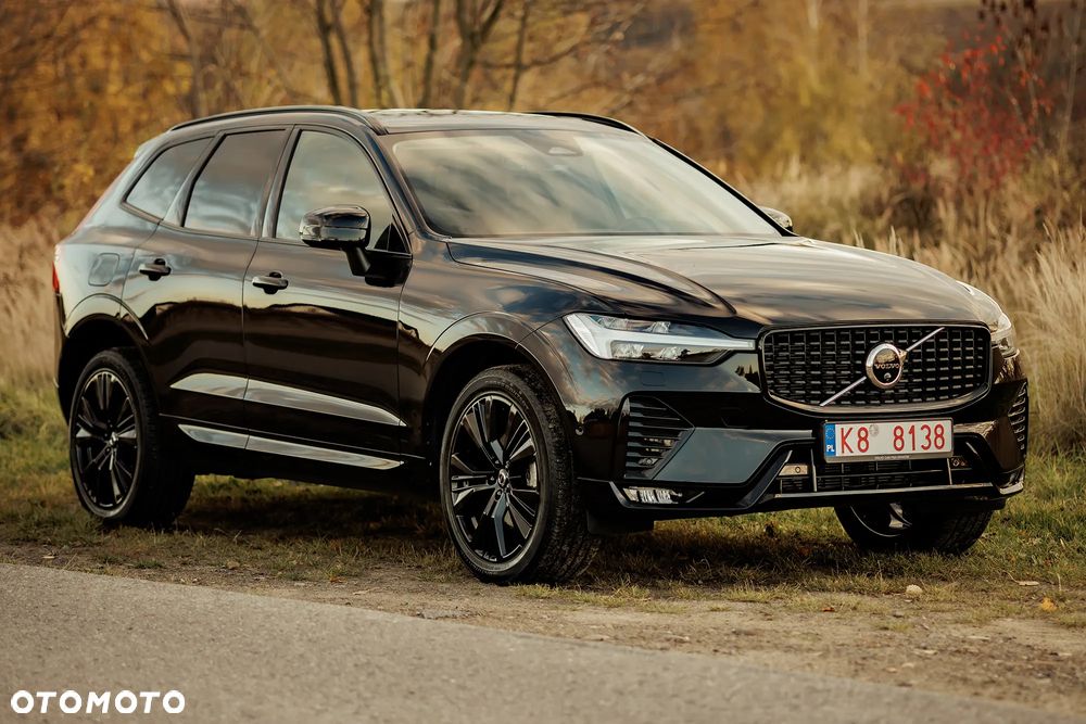 Volvo XC 60 B5 B AWD Plus Black Edition - 1