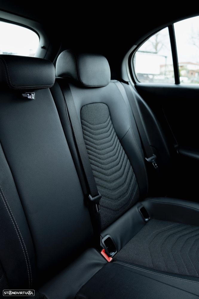 Mercedes-Benz A 180 d 7G-DCT - 12