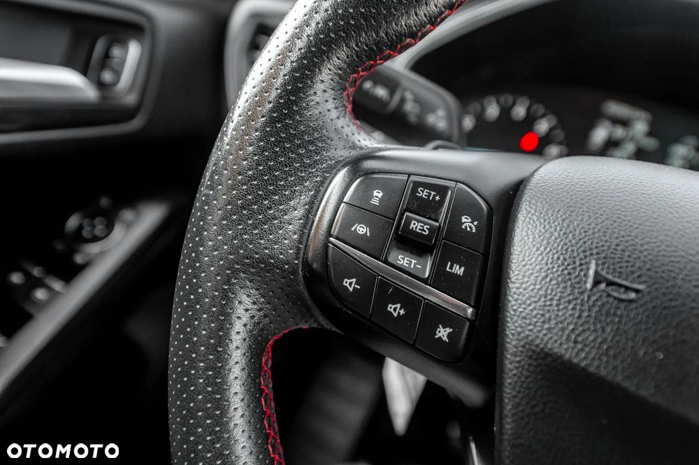 Ford Focus - 23