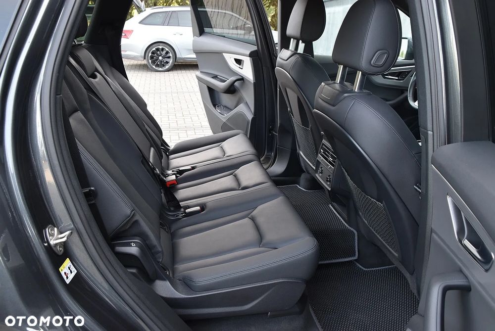 Audi Q7 50 TDI quattro tiptronic S line - 27