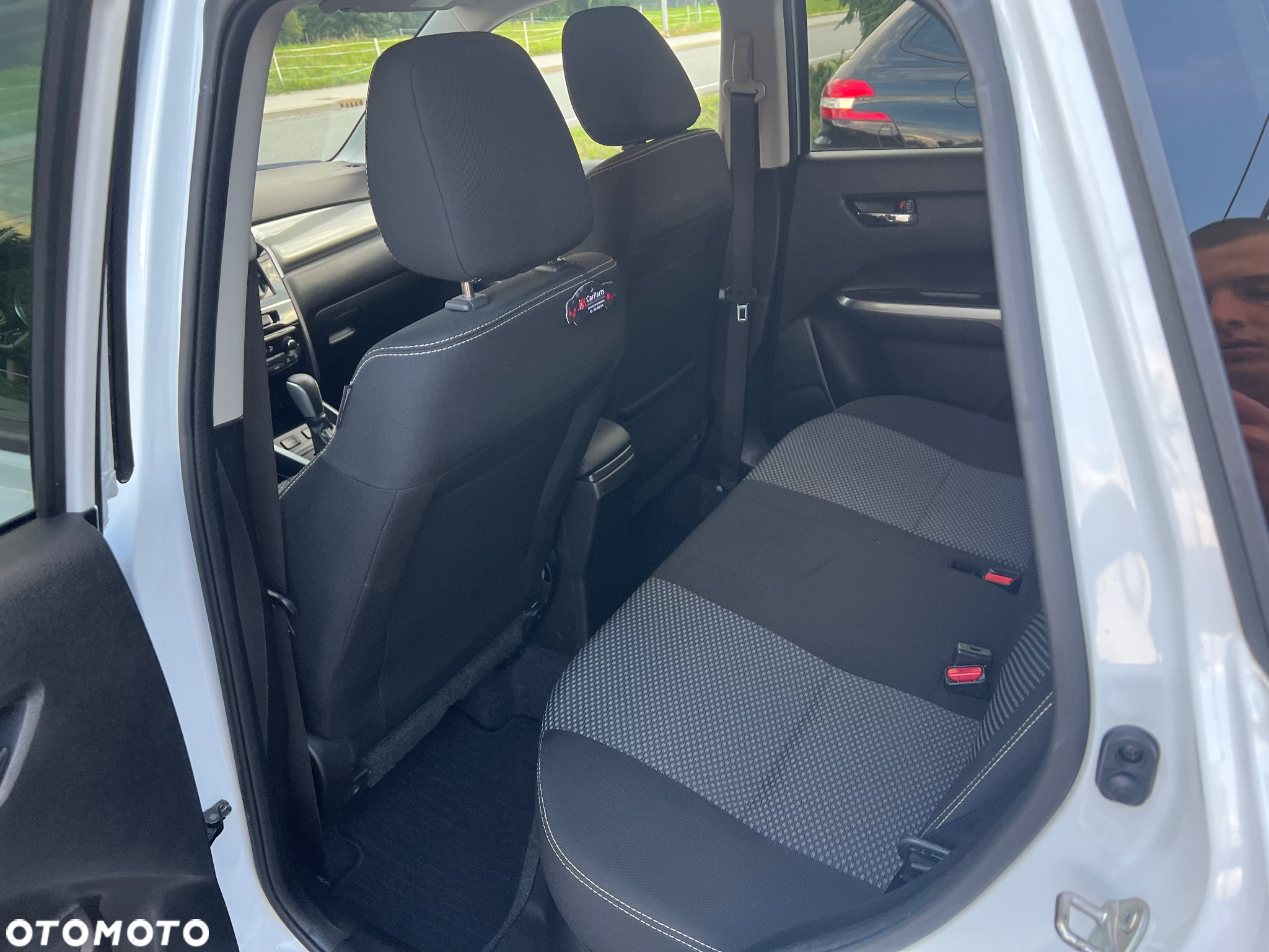 Suzuki Vitara 1.0 Boosterjet Premium 4WD - 24