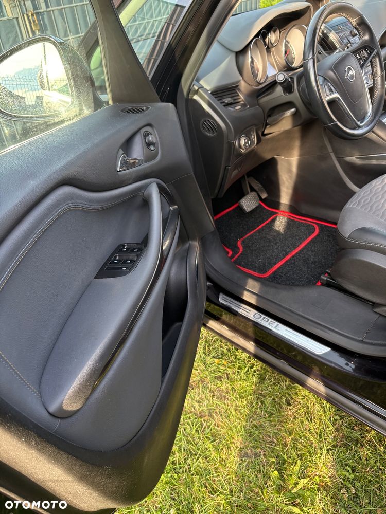 Opel Zafira - 13