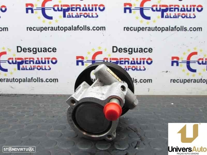BOMBA DIREÇÃO RENAULT LAGUNA II 2003 -8200223612 - 2