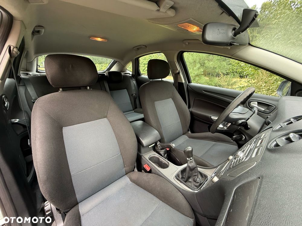 Ford Mondeo 1.8 TDCi Silver X - 29