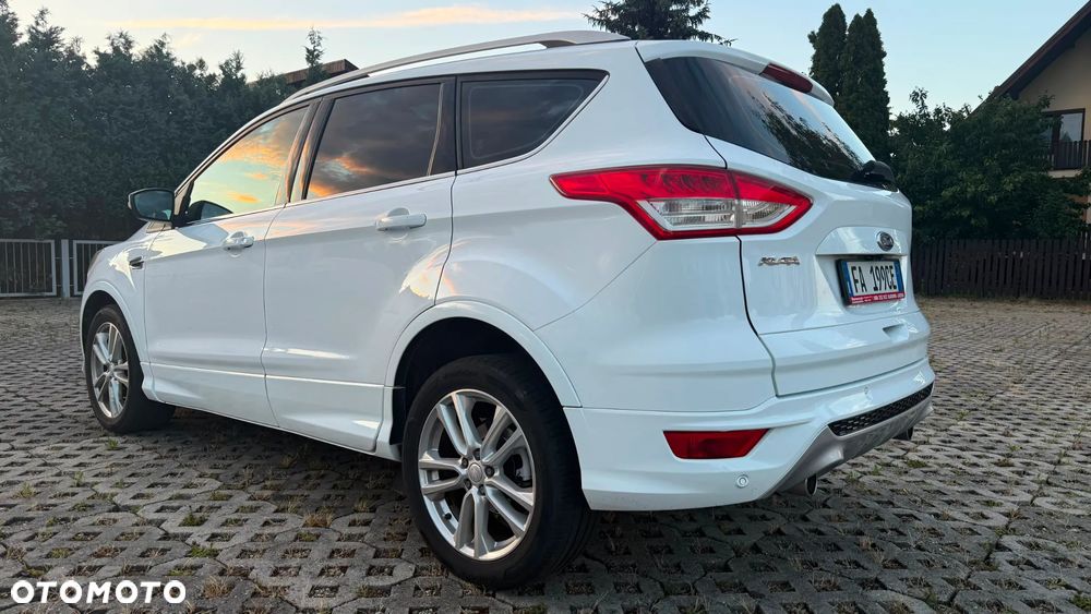 Ford Kuga 2.0 TDCi 4x4 Titanium - 2
