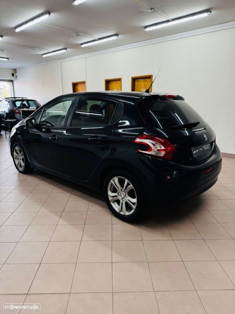 Peugeot 208 1.2 VTi SE Style - 8