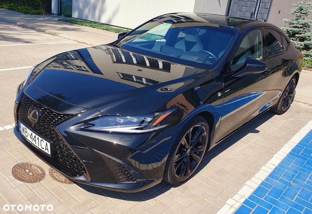 Lexus ES 300h F Sport Edition - 3