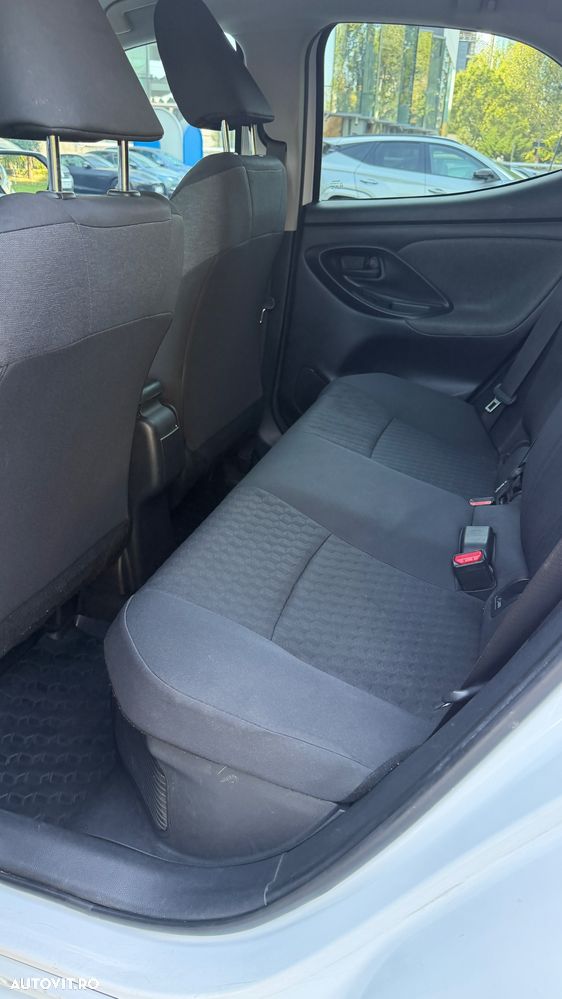 Toyota Yaris - 14