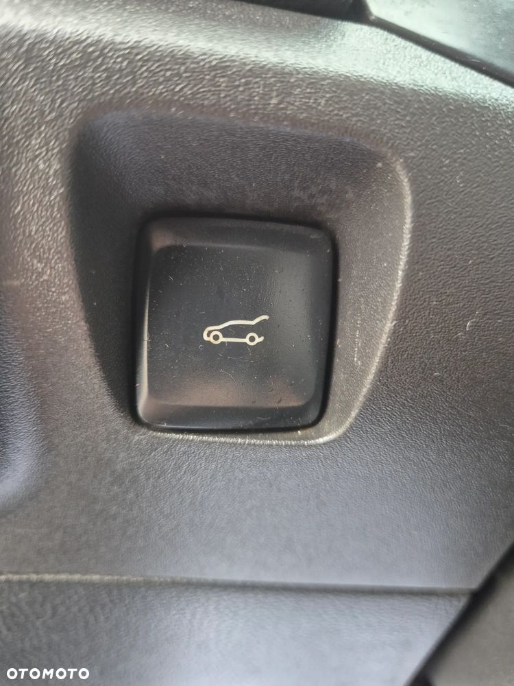 Ford Mondeo - 34