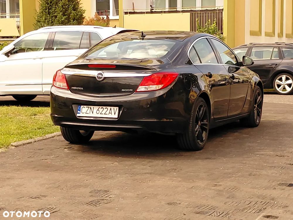 Opel Insignia - 1