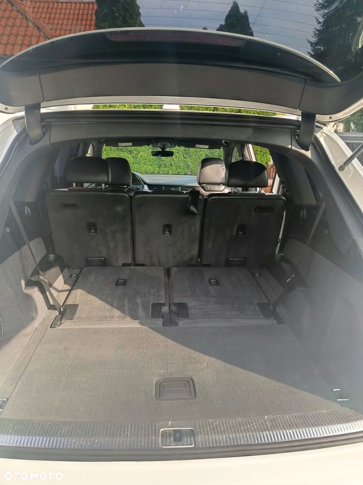 Audi Q7 - 8