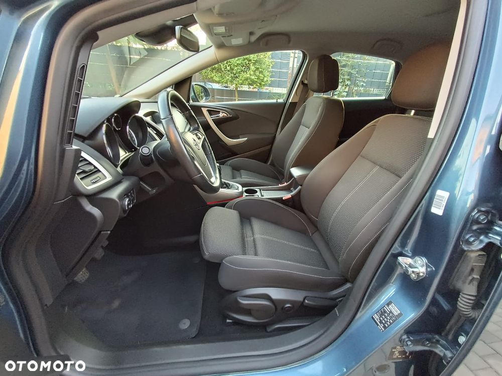 Opel Astra 1.4 T Cosmo S&S EU6 - 29