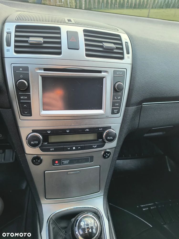 Toyota Avensis Touring Sports 1.8 Comfort - 7